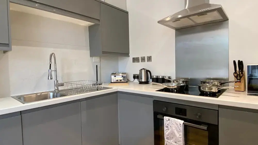 De Parys Premier Lodge 3 Stylish 2BR Bedford Apartment