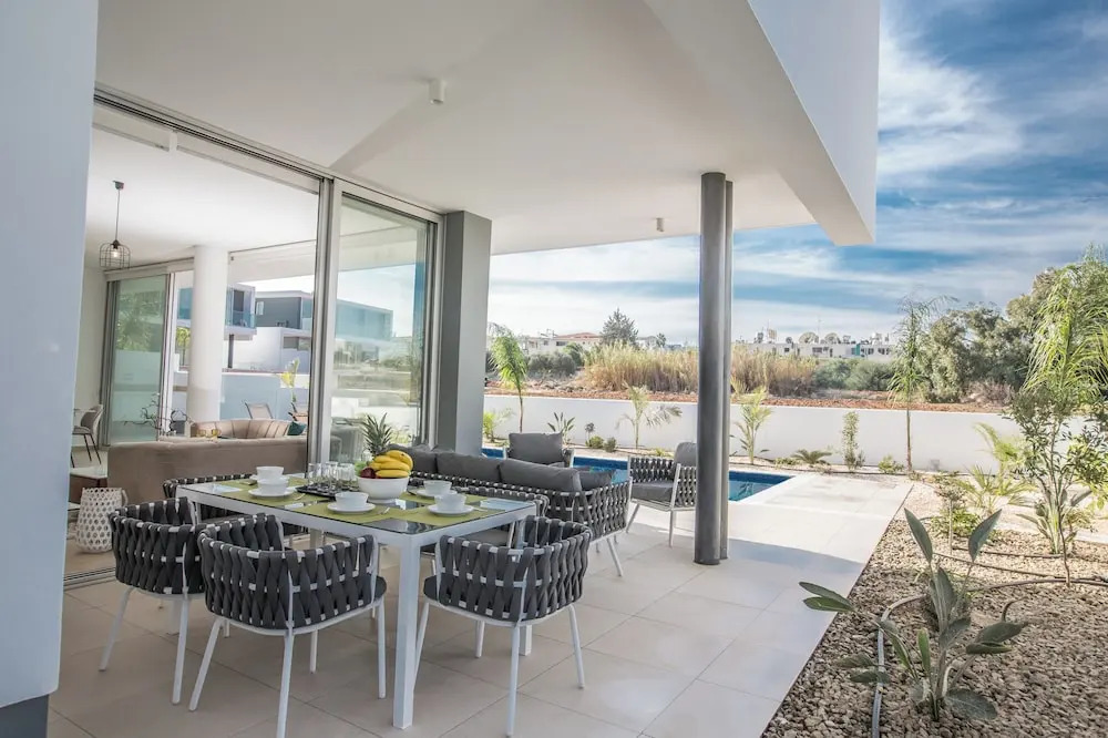Villa Prol20, Contemporary 3bdr Protaras Villa With Pool, Close to the Beaches