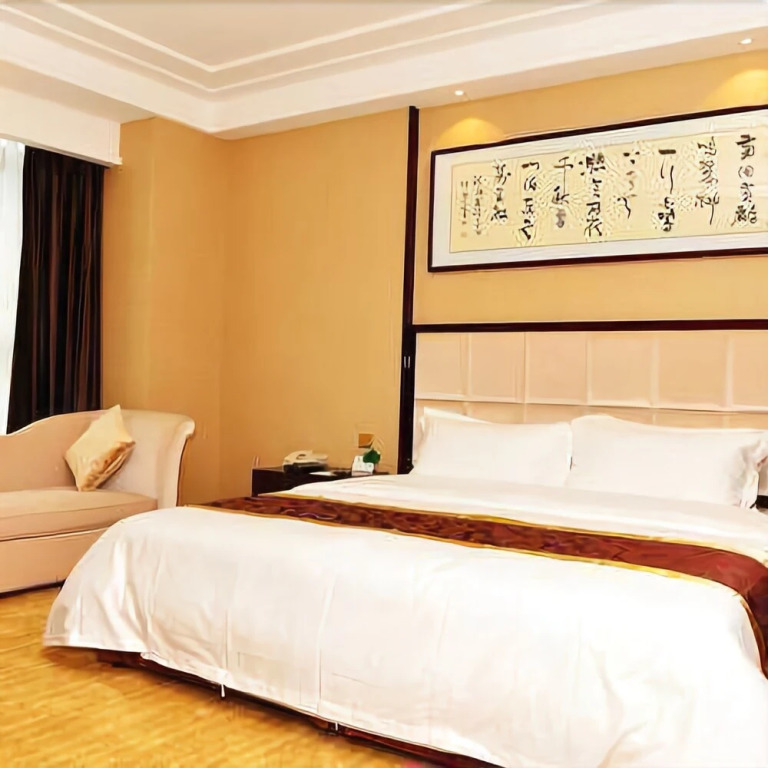 New Sail Hotel