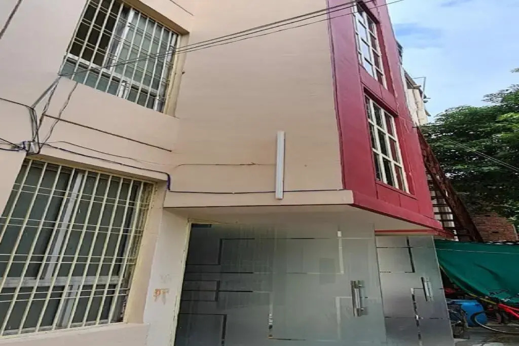 Sunview Guest House by OYO Rooms