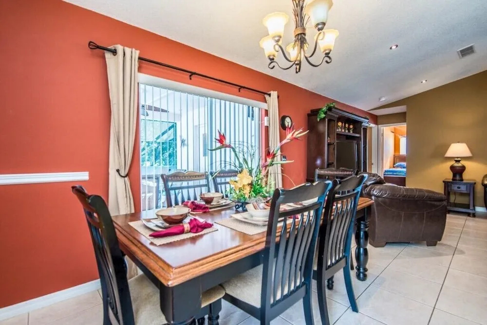 Luxury 4 Bed Villa With Private Pool & Spa 4 Bedroom Home