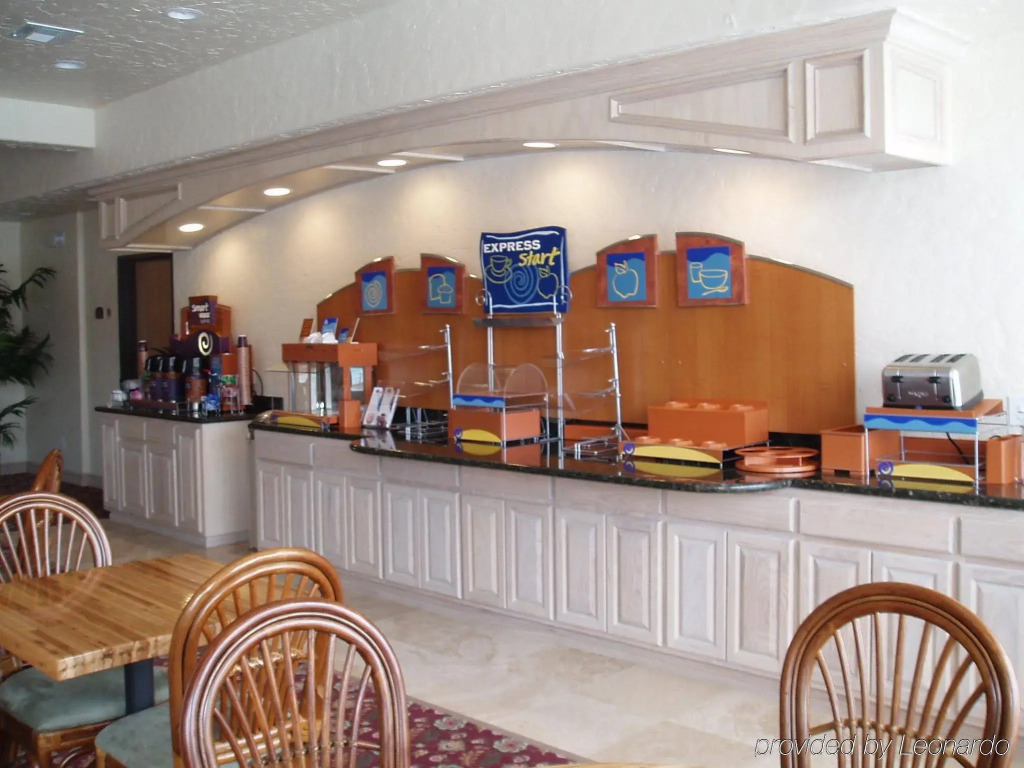 Holiday Inn Express Hotel and Suites South Padre Island by IHG