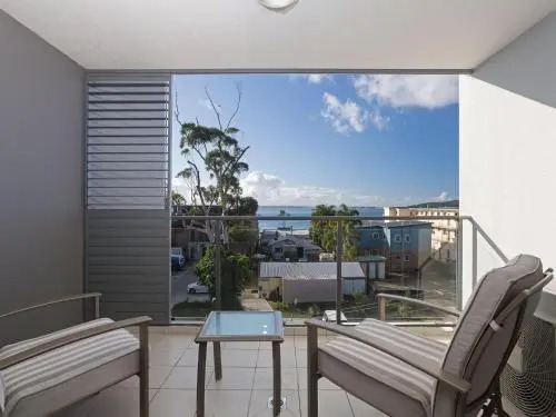 Unit 301 'The Shoal' 6-8 Bullecourt Street - Air Con, Walking To Local Shops And Beach