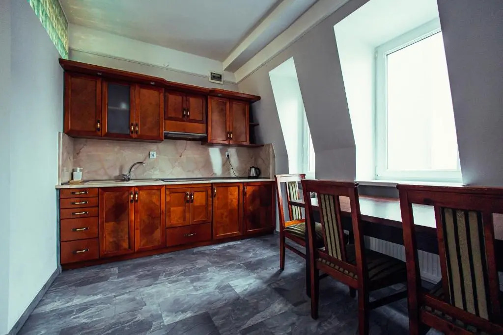Hotel - Pokoje i Apartamenty Heban