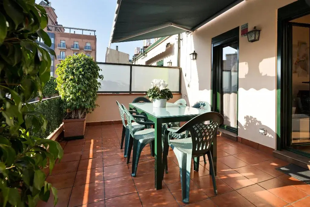 Lugaris Rambla Apartments