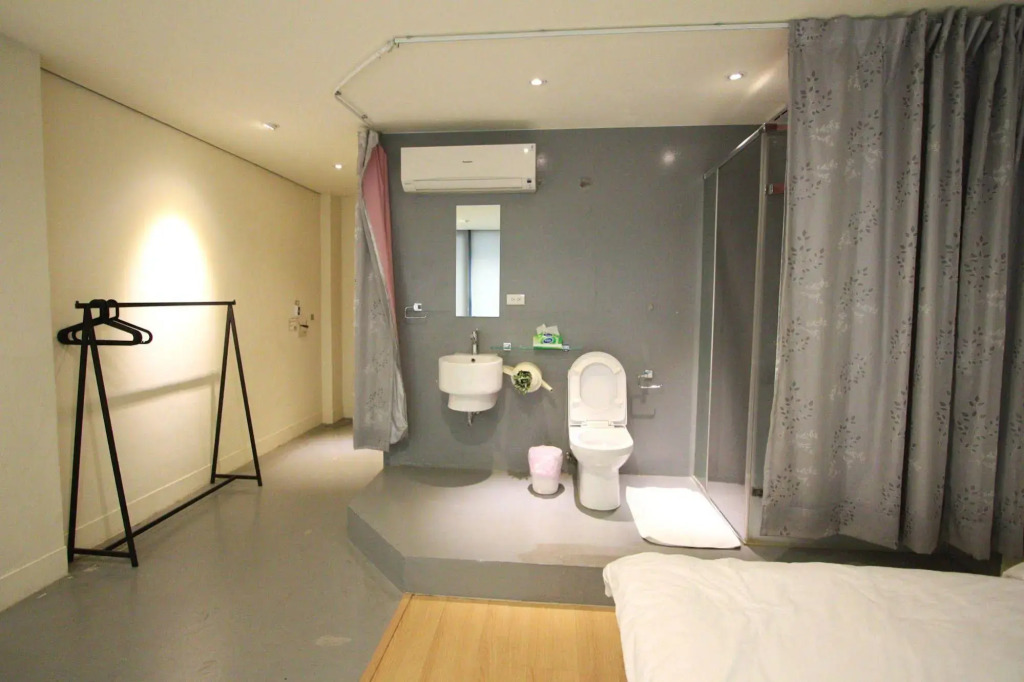i-GoGo Yesorno Hostel