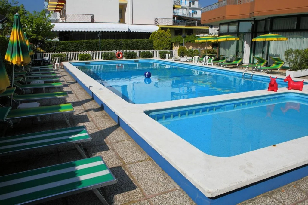 Hotel American