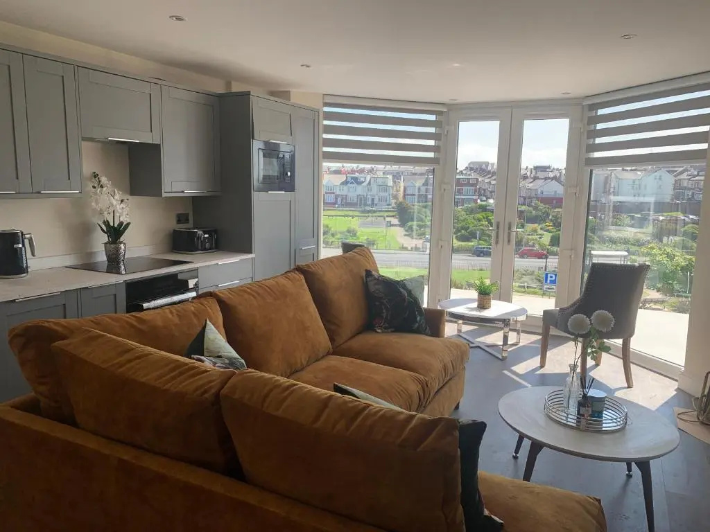 Willshaw Suites for families over 25 only