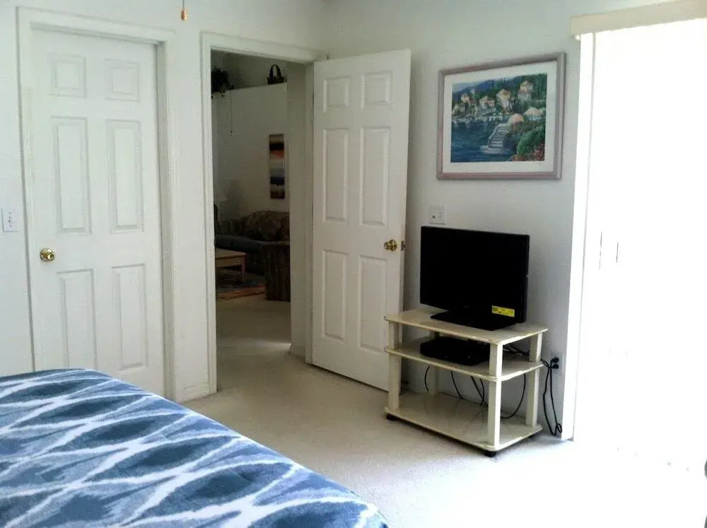 Davenport Lakes - 3 BR Private Pool Home - SVV 1090