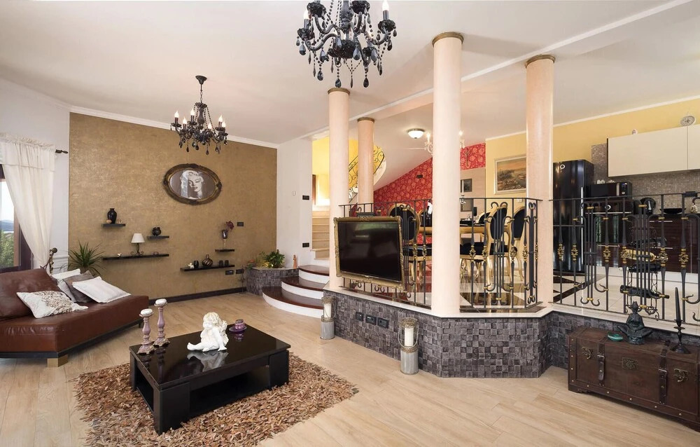 Awesome home in Sibenik w/ Outdoor swimming pool and 4 Bedrooms