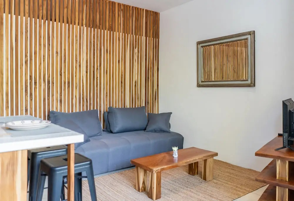 Plaza Royal Apartments