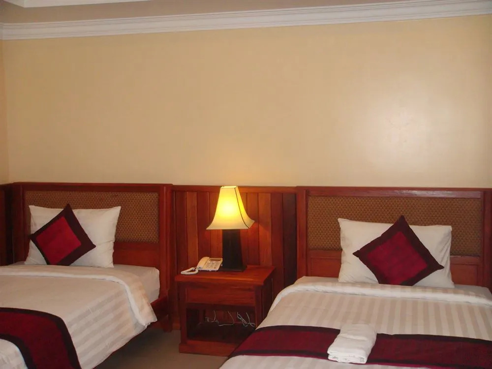 Skyway Hotel