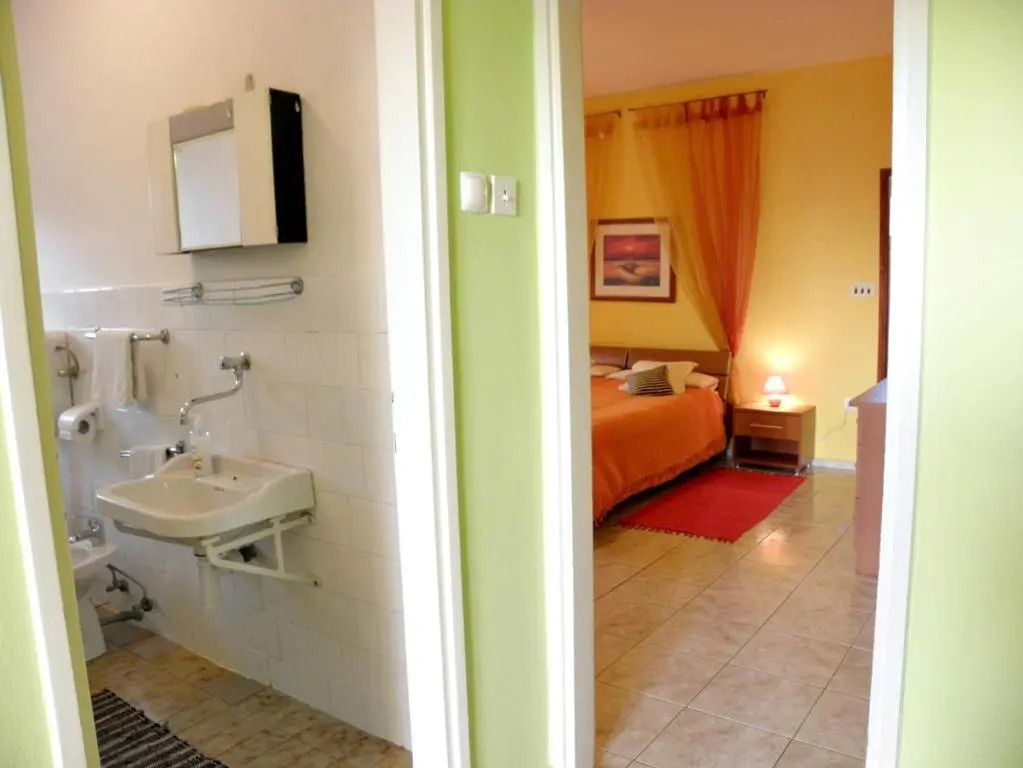 Apartments Gorda - 50m from beach
