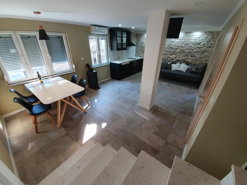 Rustic House Diklo 20m from the sea