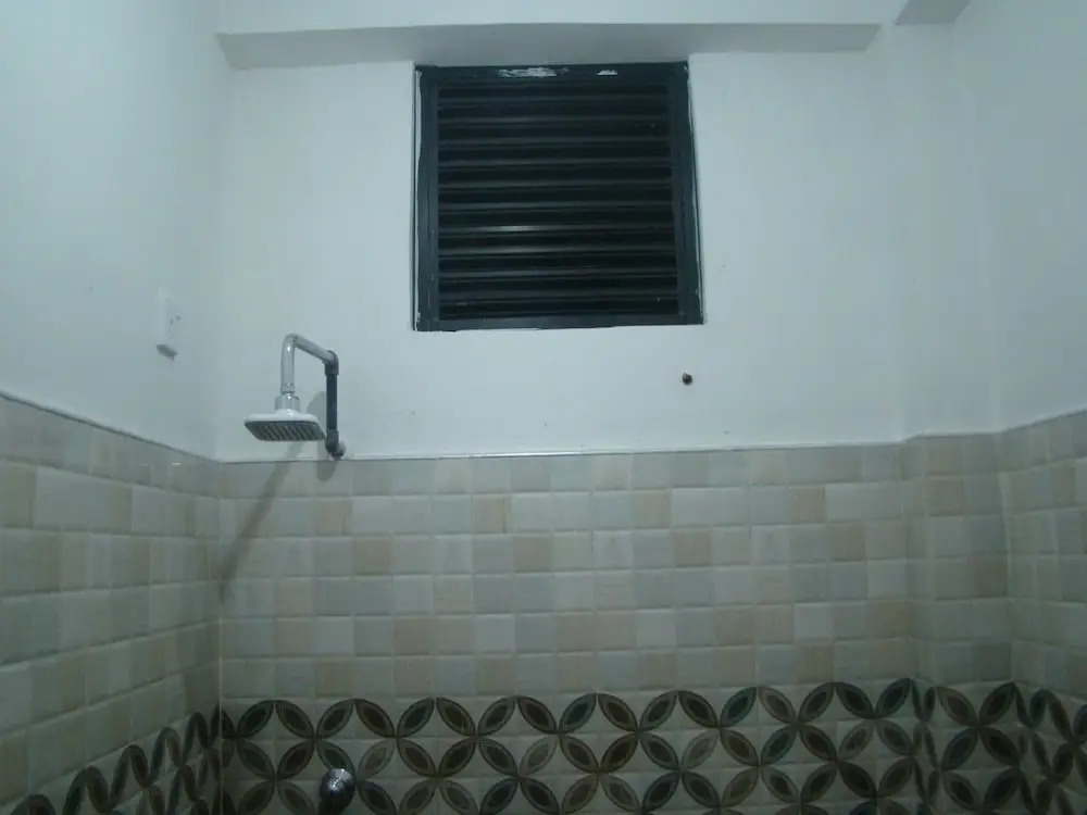 Ella Sashen Hotel