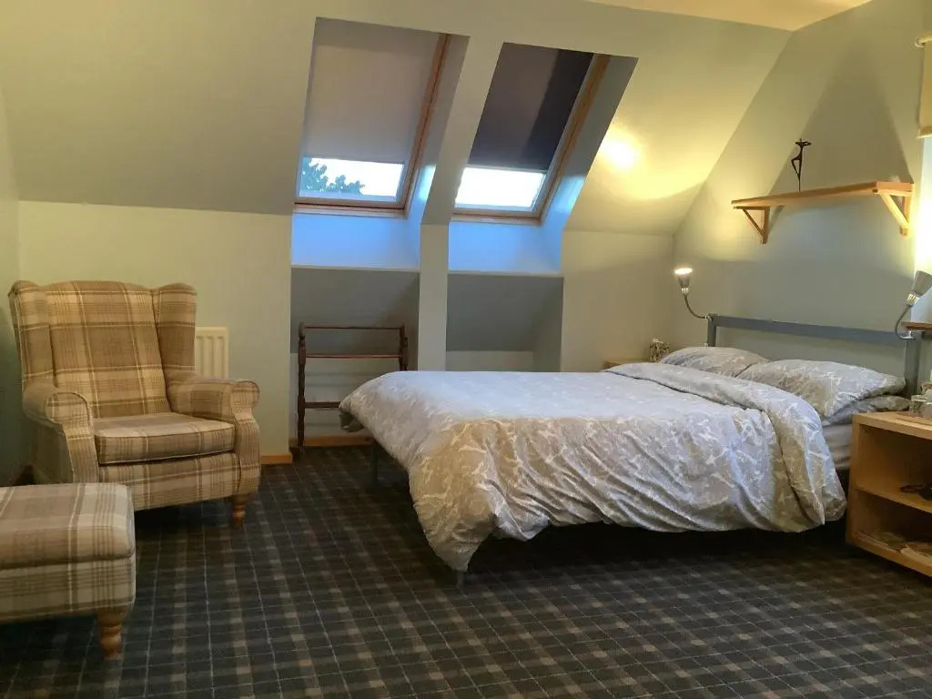 22 miles from Edinburgh-Double room-Welcoming B&B