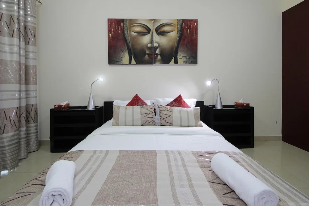 Cozy 1BR in Marina Walk with Balcony