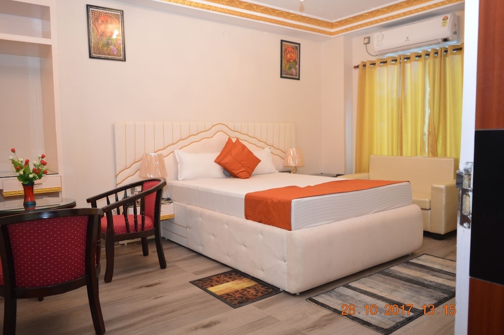 Hotel Biswanath