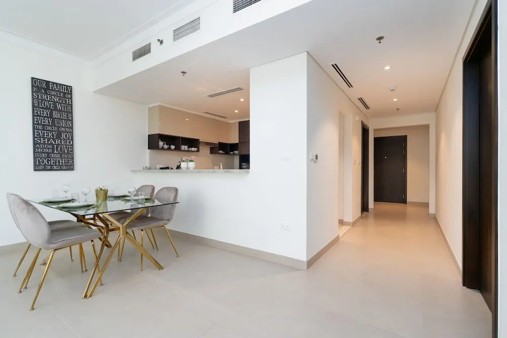 Lux BnB  Dubai Creek Harbour BLVD Views