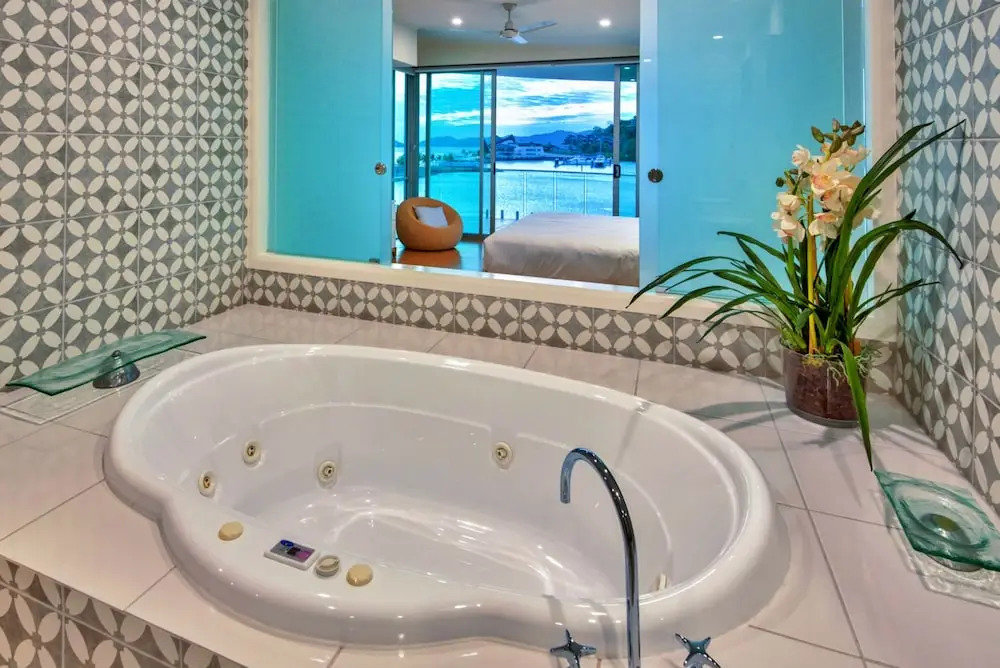 Pavillions Penthouse 25 Hamilton Island