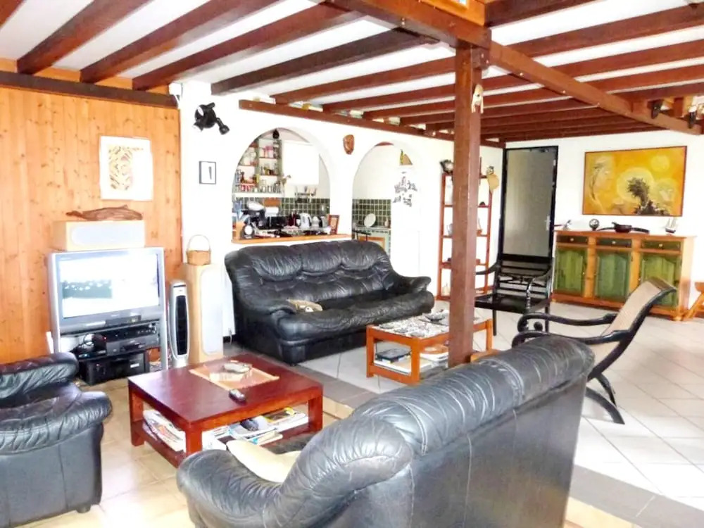 House with 3 Bedrooms in Saint Marie, with Wonderful Sea View, Enclosed Garden And Wifi - 40 Km From the Beach