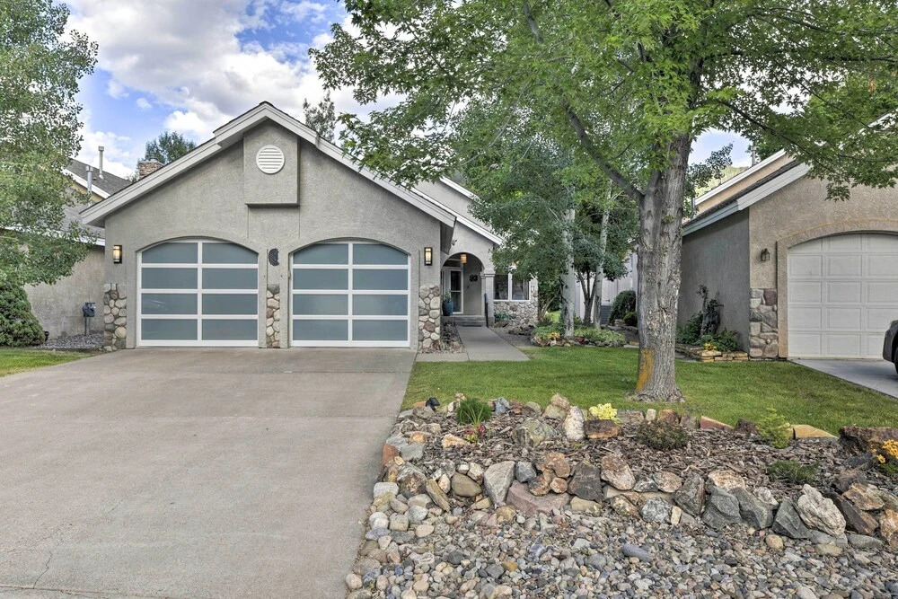 Modern Dalton Ranch Golf Club Home w/ Mtn View