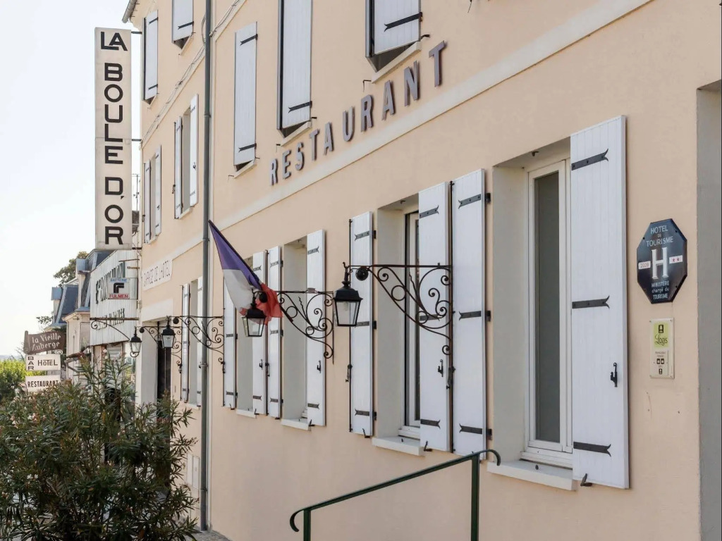 Hôtel Restaurant La Boule dOr