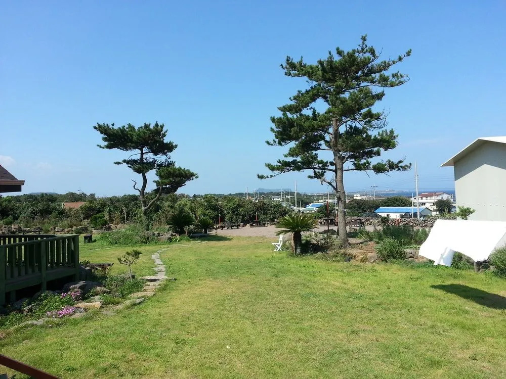 Fragrant Tree Pension
