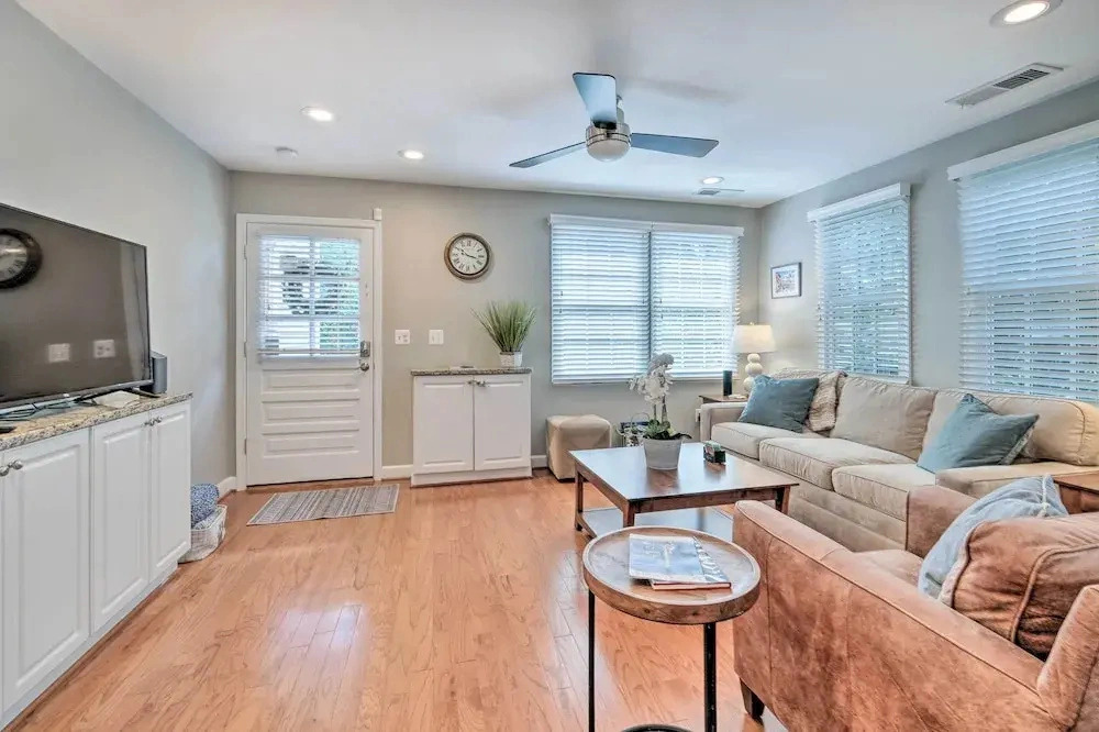 Old Town Walkable Paradise w/ Private Patio