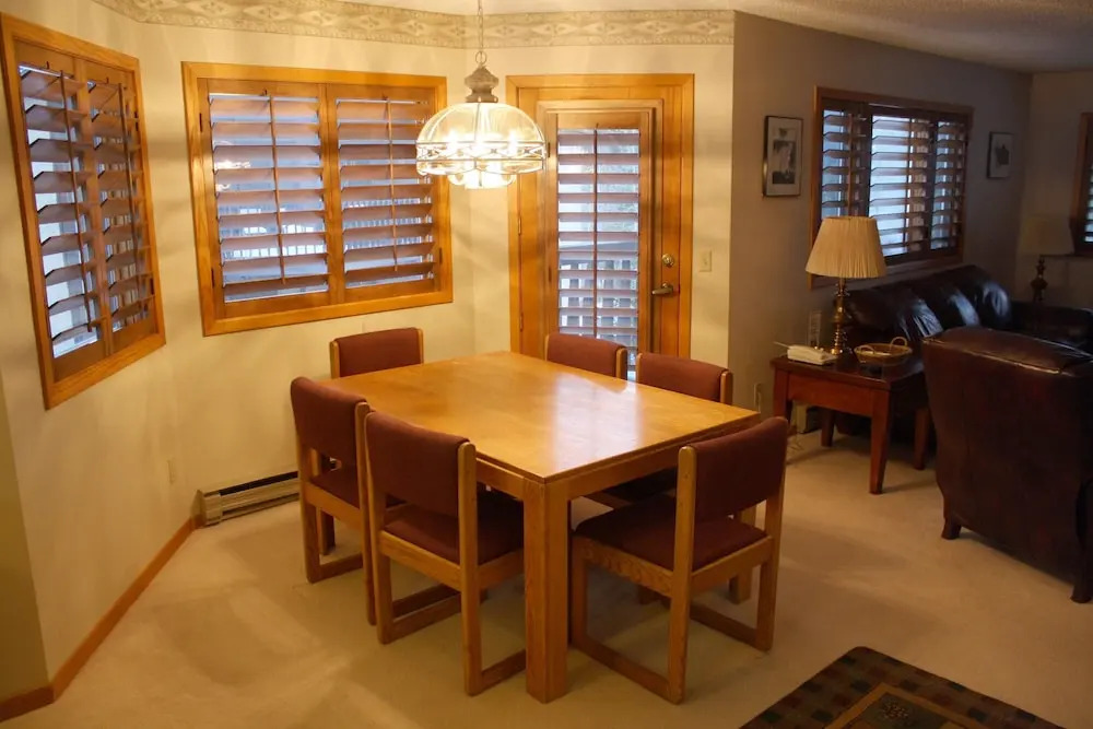 Woods Manor 302A - 2BR Condo