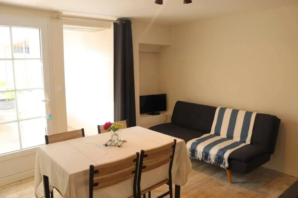 Beau T3 *** pour 2 à 4 pers avec patio privatif