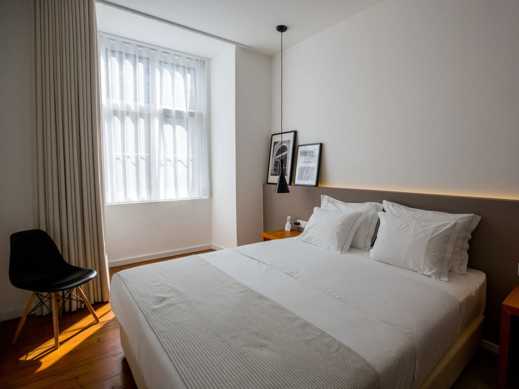 The 8 - Downtown Suites