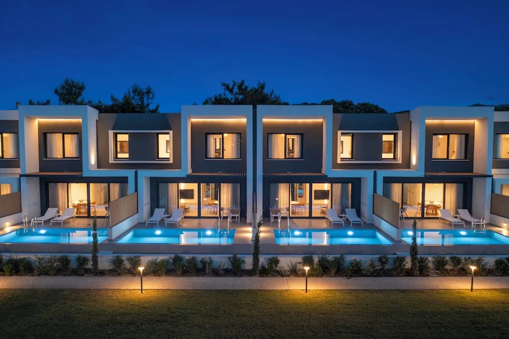 Viridian Exclusive Villas