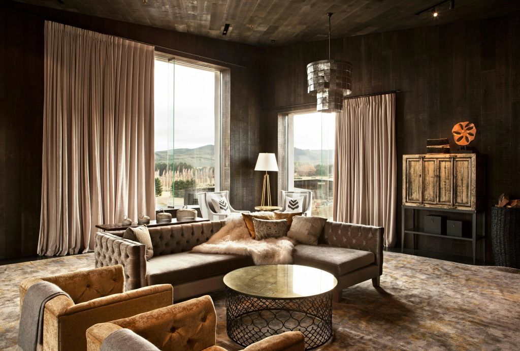 Kinloch Manor & Villas