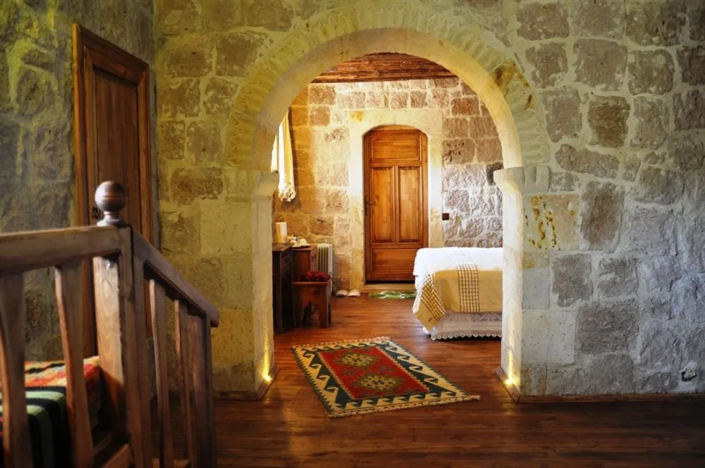 Aravan Evi