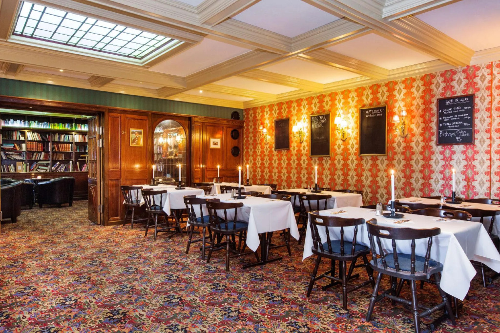 Elite Hotel Savoy