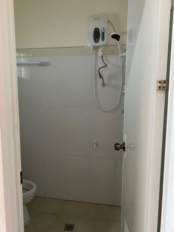 Kellocks Seaview Apartelle