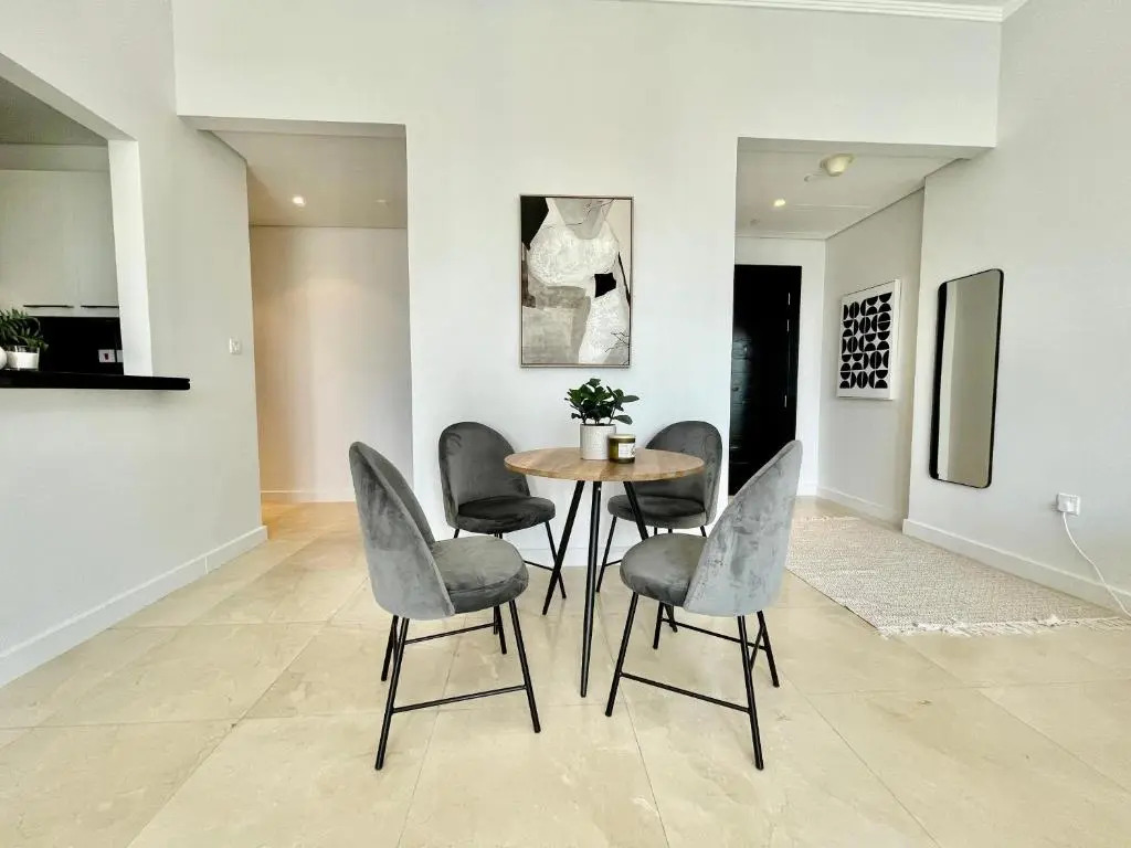 Stunning Marina View with Balcony - Airbetter