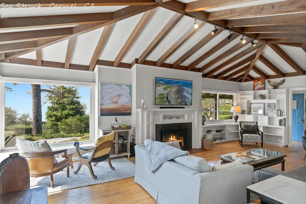 Stunning Ocean Views, Close to Golf, Wine Tasting, Shops, Beach, Aquarium Passes Available!