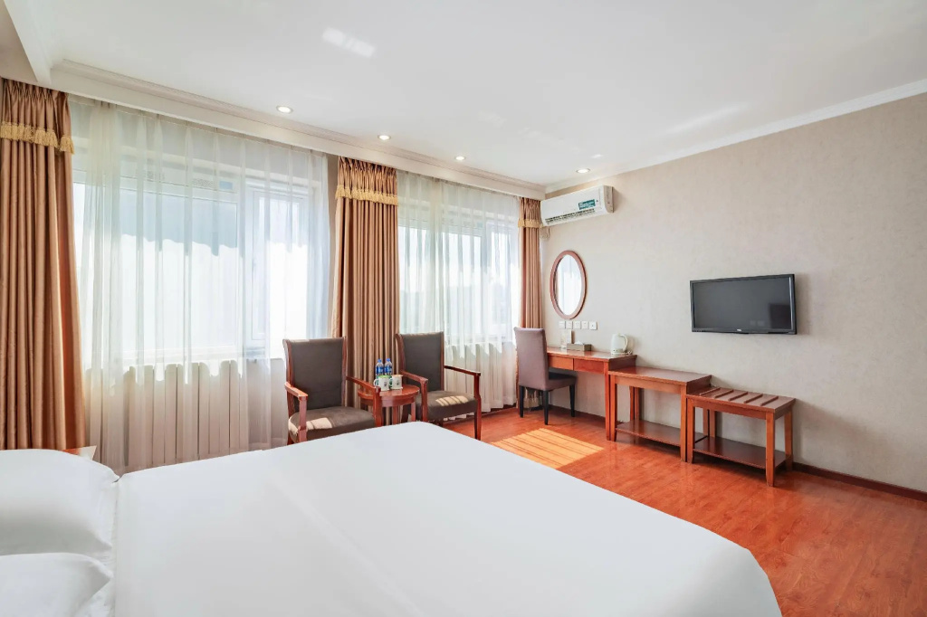 GreenTree Inn Beijing Changping Shahe Metro Station Express Hotel