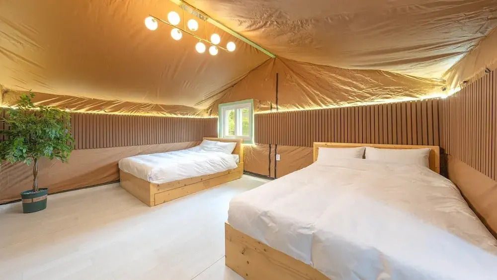 Gapyeong Dongban84 Glamping&Pool villa
