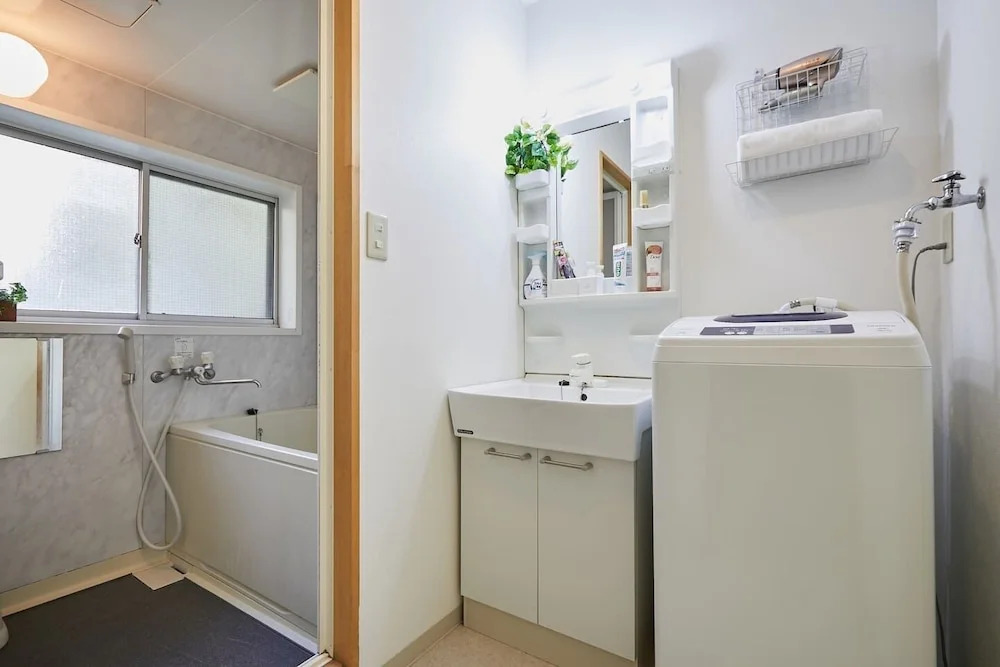 Comma House Nakano