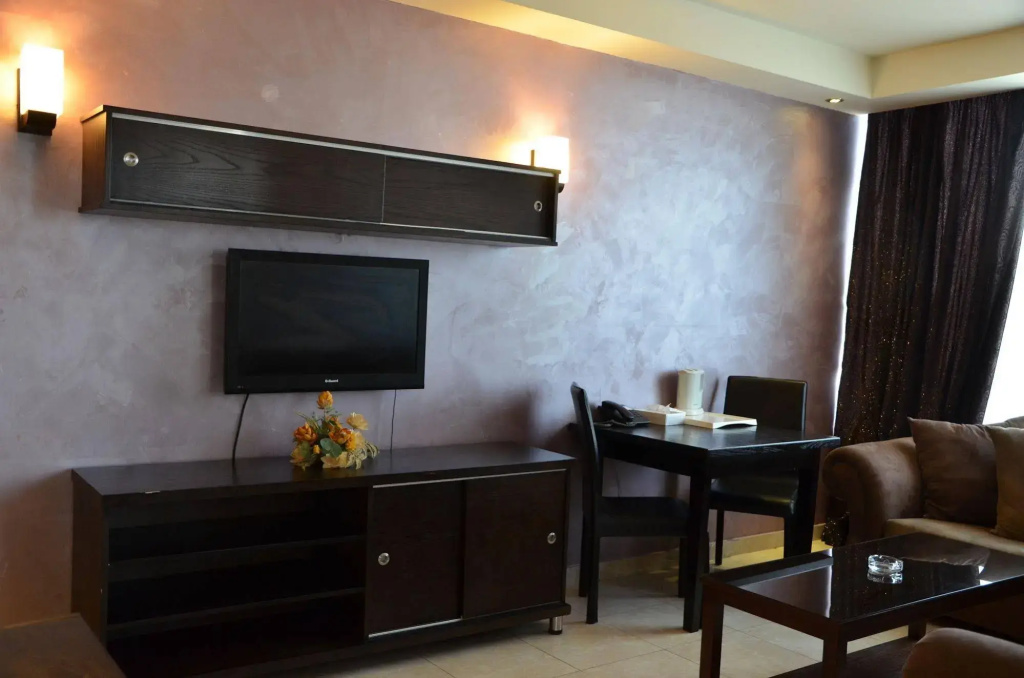 Diamond Hotel