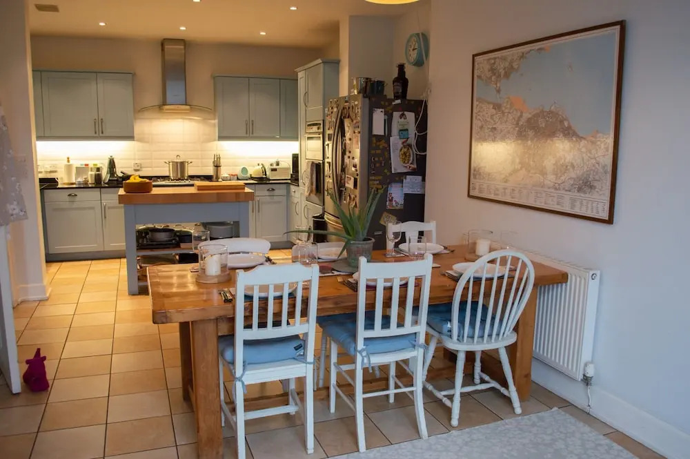 Stockbridge Family Home With Private Garden