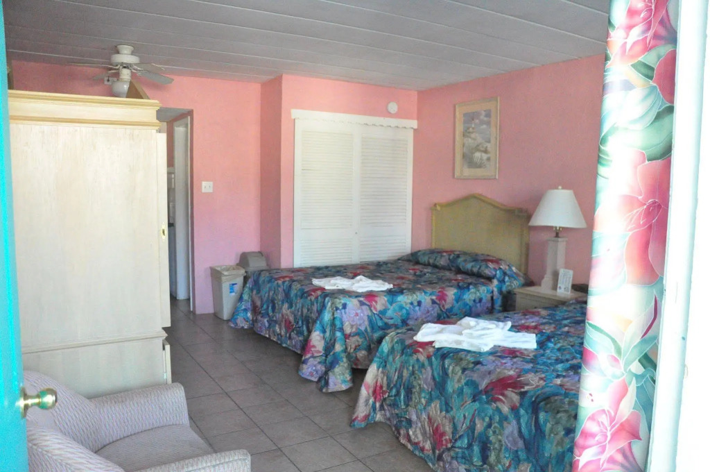 Bird of Paradise Motel