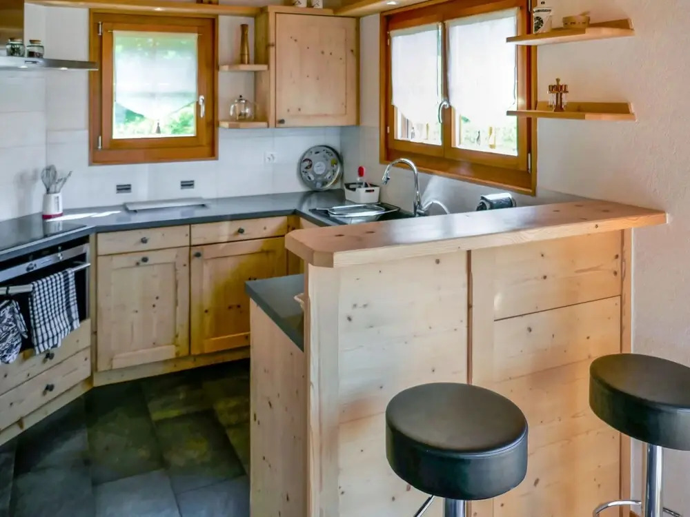 Chalet Le Muveran V8 by Interhome