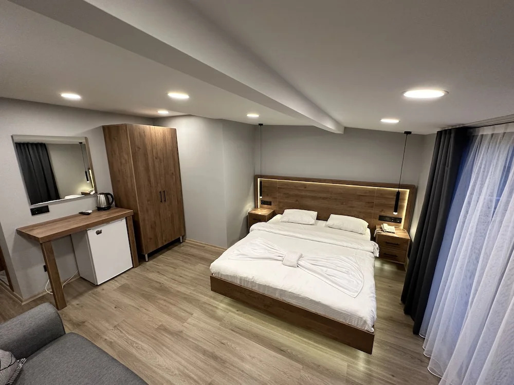 Rose Suites