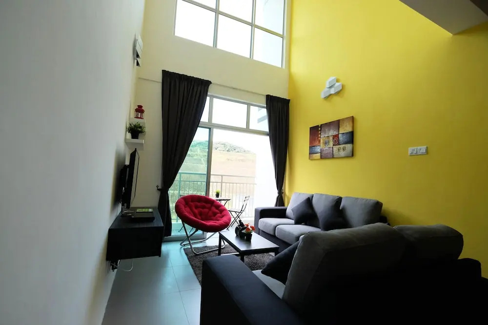 Play Residence at Golden Hills