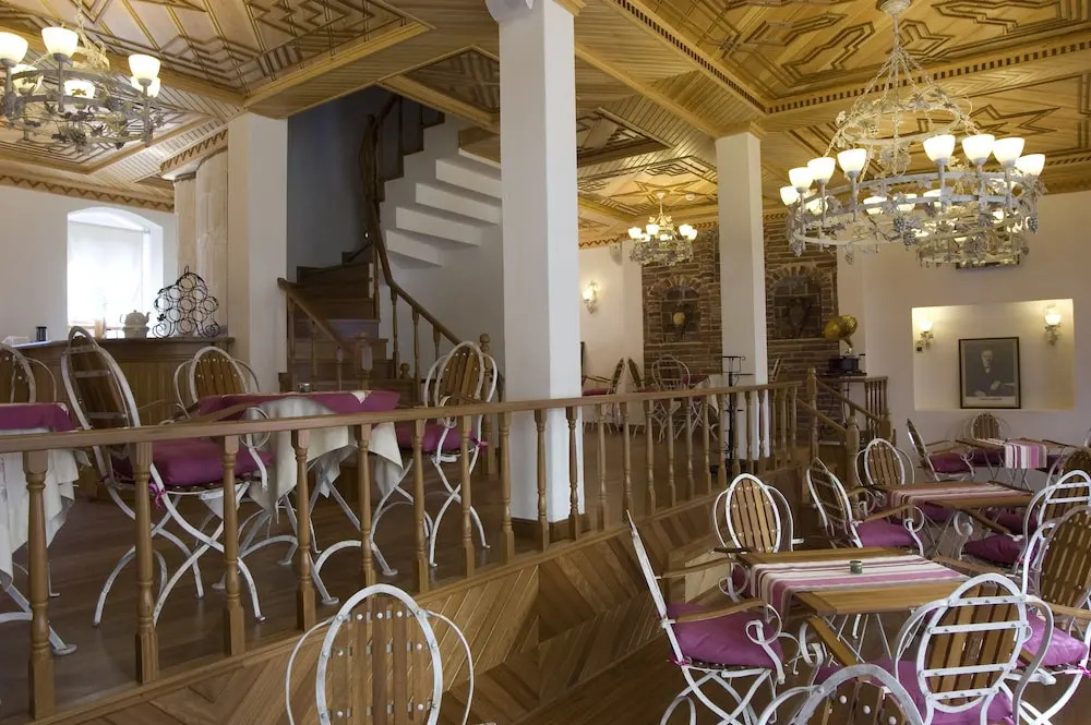 Hotel Des Etrangers - Special Category