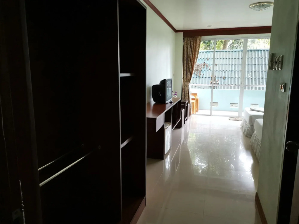 Mam Kai Bae Beach Resort